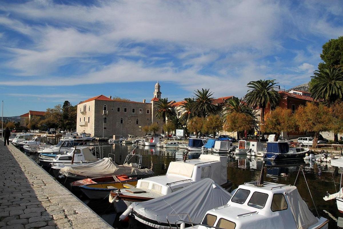 Apartment Lamaro Kaštela Екстериор снимка